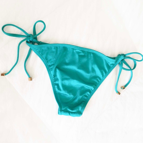 VICTORIA'S SECRET Skimpy String Bikini Bottom NWOT - Picture 8 of 8